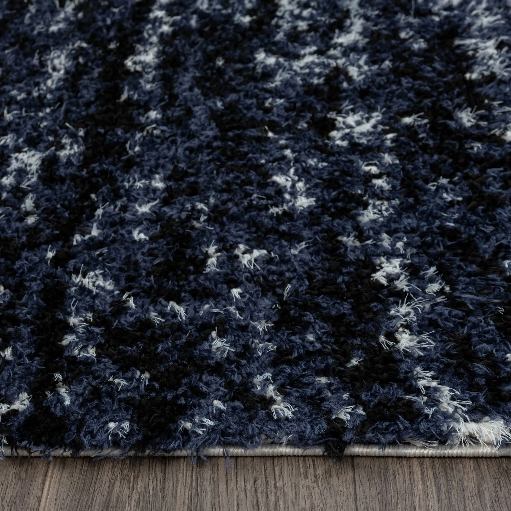 Plushy 386 Lava Navy Rug - Bold Colour & Comfort